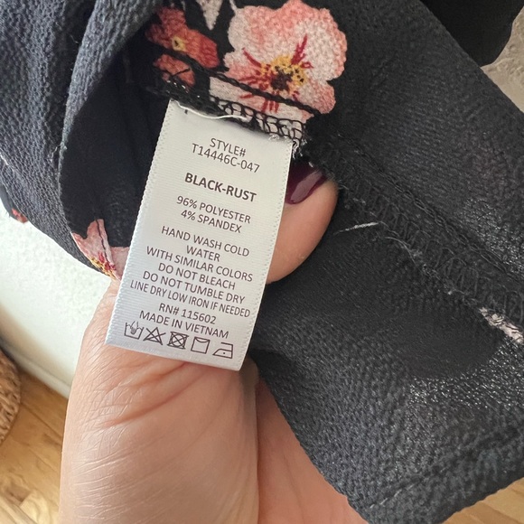 Lush Krisantha Black Floral Tie Front Blouse - Picture 8 of 10